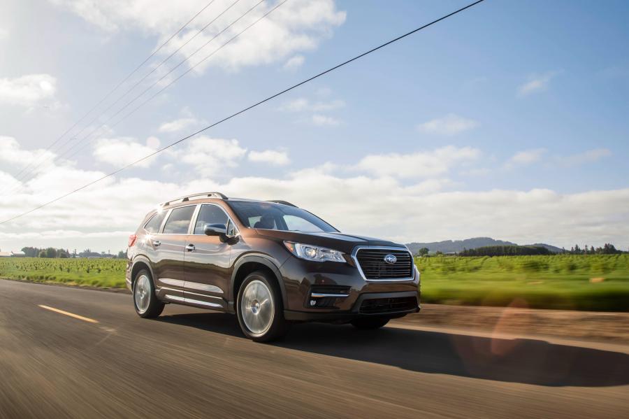  Subaru Ascent Touring 2018 года  (фото 17 из 19)